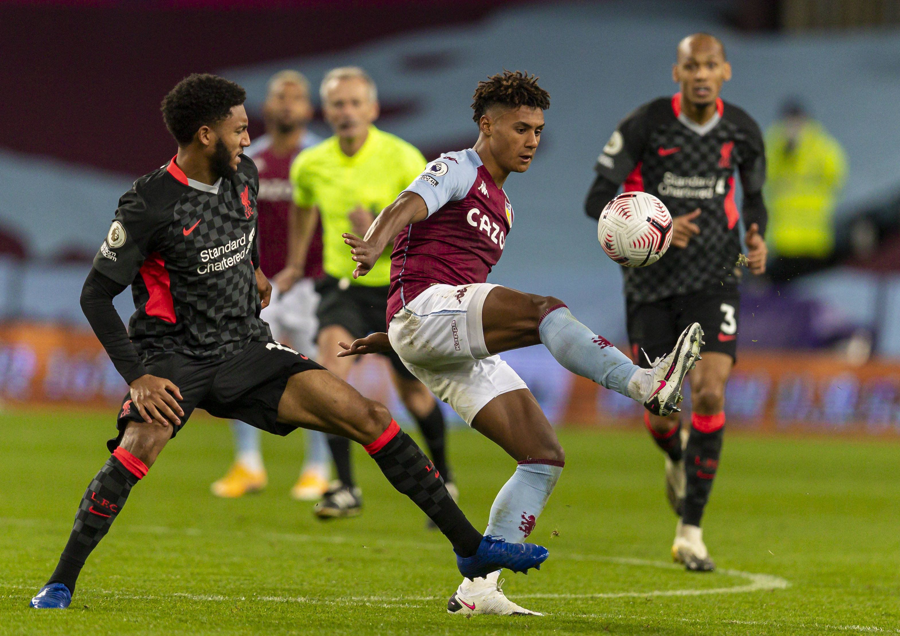 中国深圳羽毛球大师赛：骆建佑不敌印尼乔纳坦.