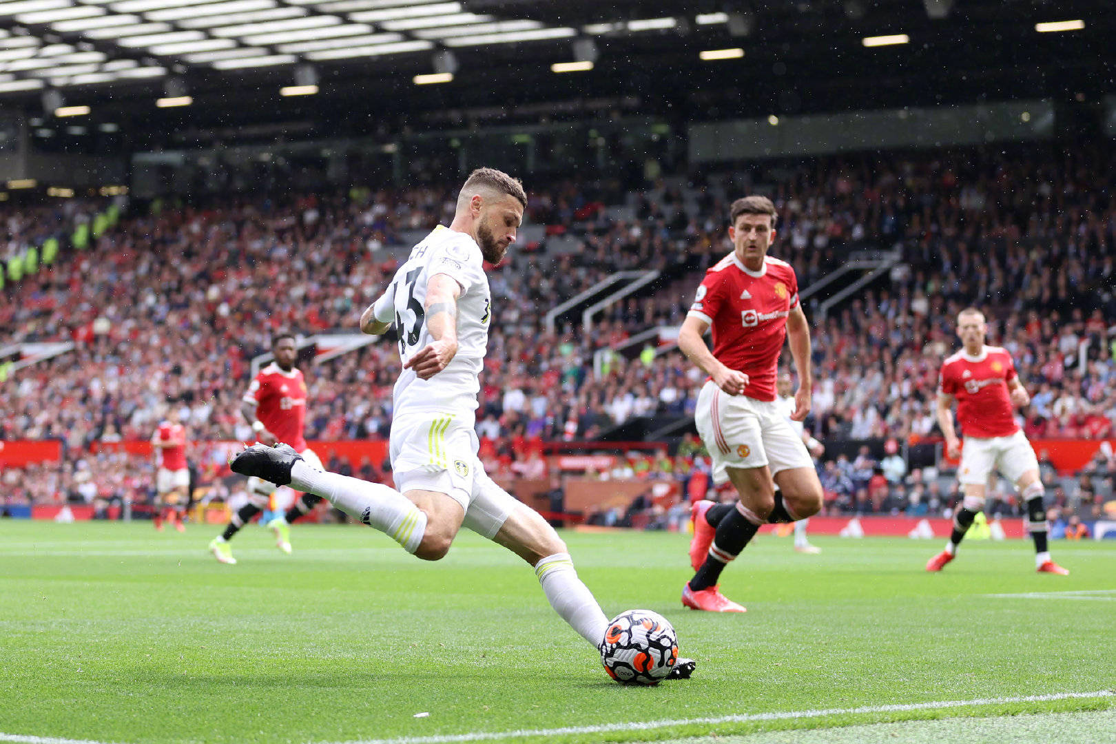 体育冬青奥会：中国短道速滑队4金4银完美收官