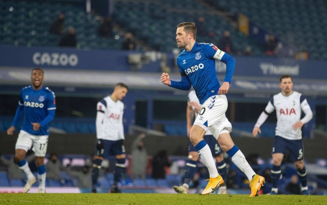 程度和密集 程度和密集