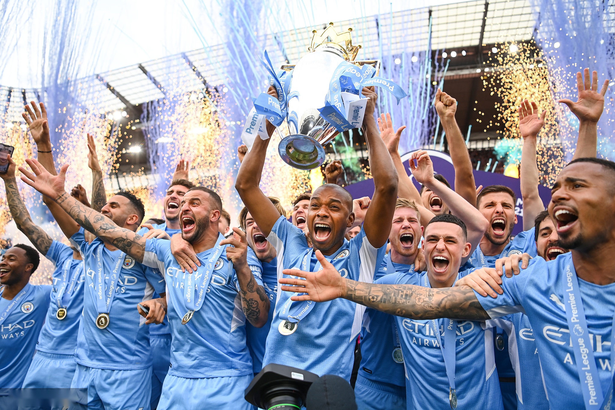 体育世界泳联锦标赛：王宗源夺得跳水男子3米跳板金牌